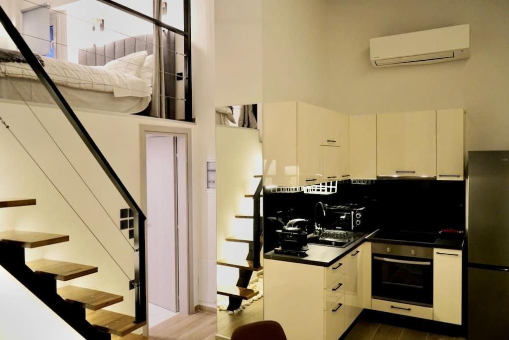 Апартаменты Cosy Loft Патра Экстерьер фото