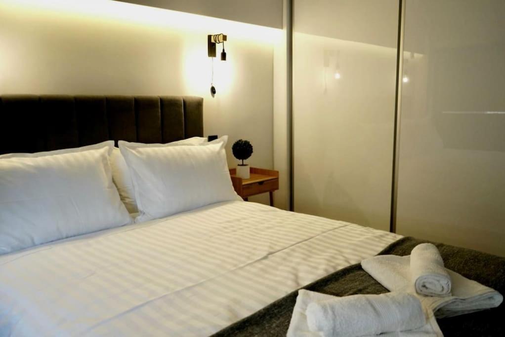 Апартаменты Cosy Loft Патра Экстерьер фото