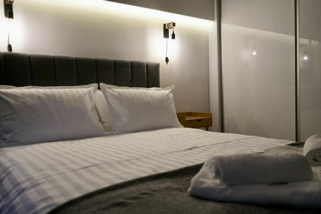 Апартаменты Cosy Loft Патра Экстерьер фото