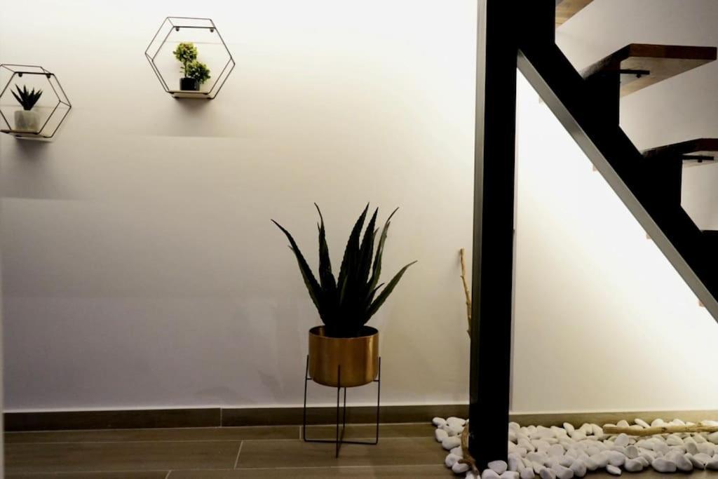 Апартаменты Cosy Loft Патра Экстерьер фото